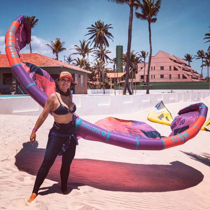Tatiana Nishida - Instrutor de Kitesurf